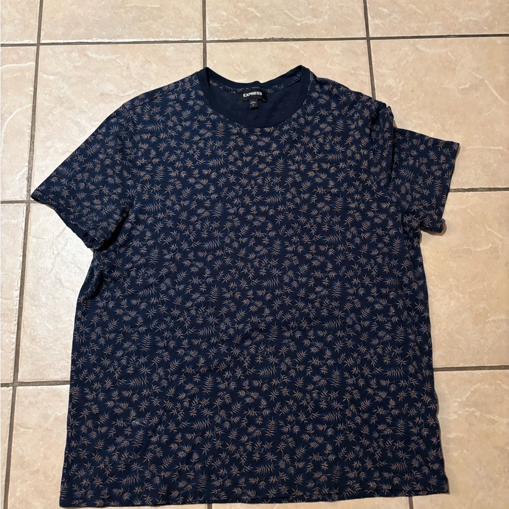 10/$20🔥Men's Navy Blue Express Patterned Shirt